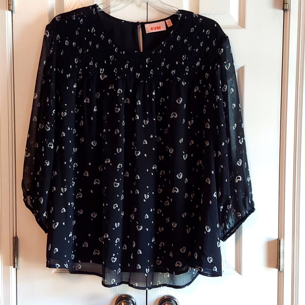 Black patterned blouse by Evri...4X....sheer sleeves